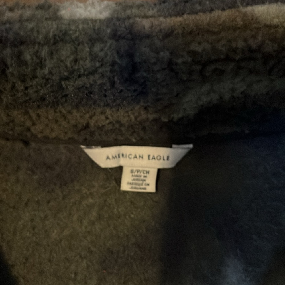 American Eagle camo fleece jacket - Picture 3 of 7